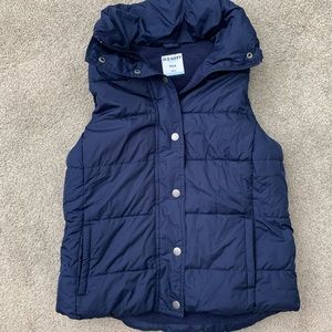 Great condition Old Navy puffy vest, women’s M